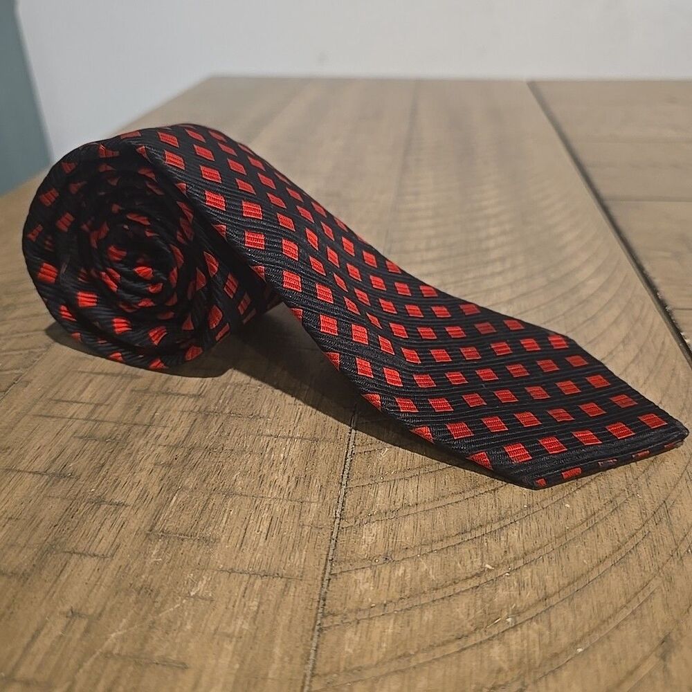 Harvie & Hudson Tie Jermyn Street London England Black W/ Red Squares 100% Silk